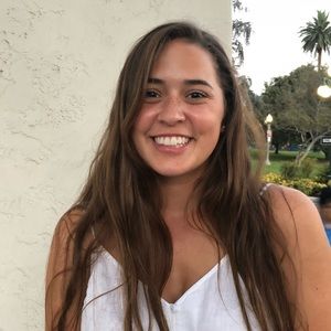 Meet your Posher, Chloe